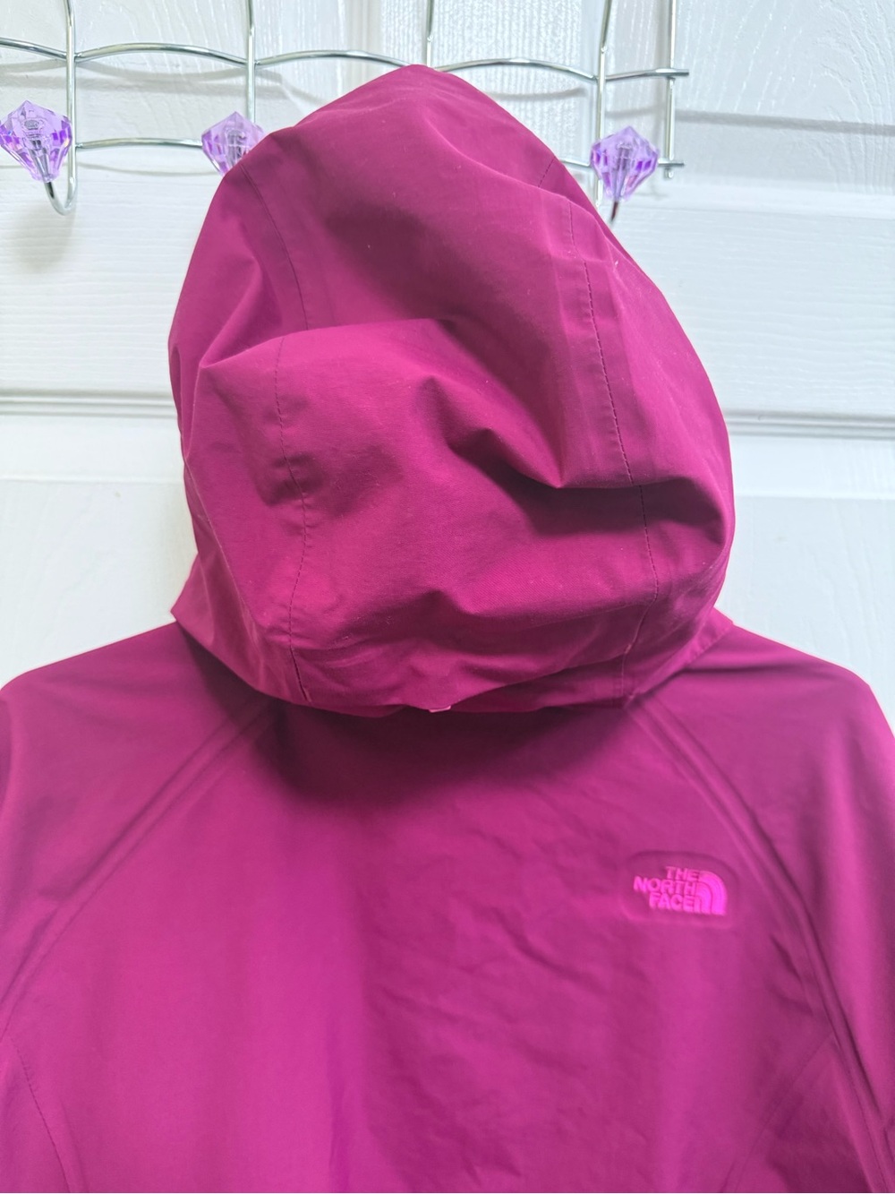 The North Face Women's HyVent Full Zip Magenta Hooded Shell Jacket, Size XXL - Picture 7 of 10